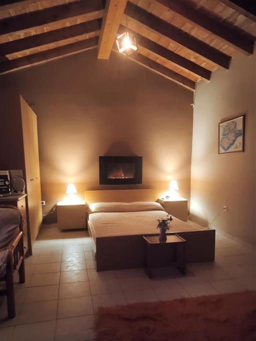 Penthouse Studio Next To The Sea Salamis Luaran gambar