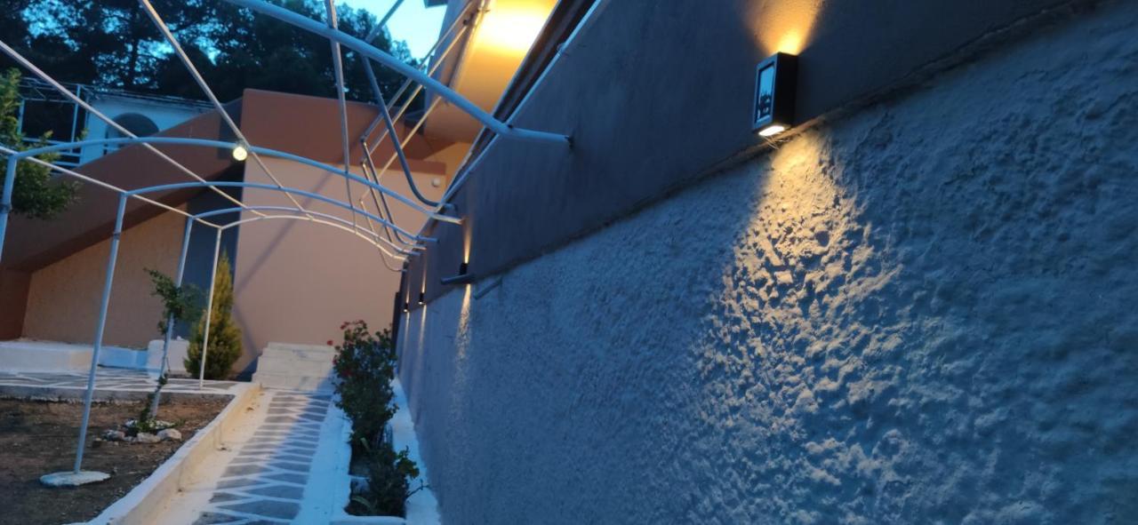 Penthouse Studio Next To The Sea Salamis Luaran gambar